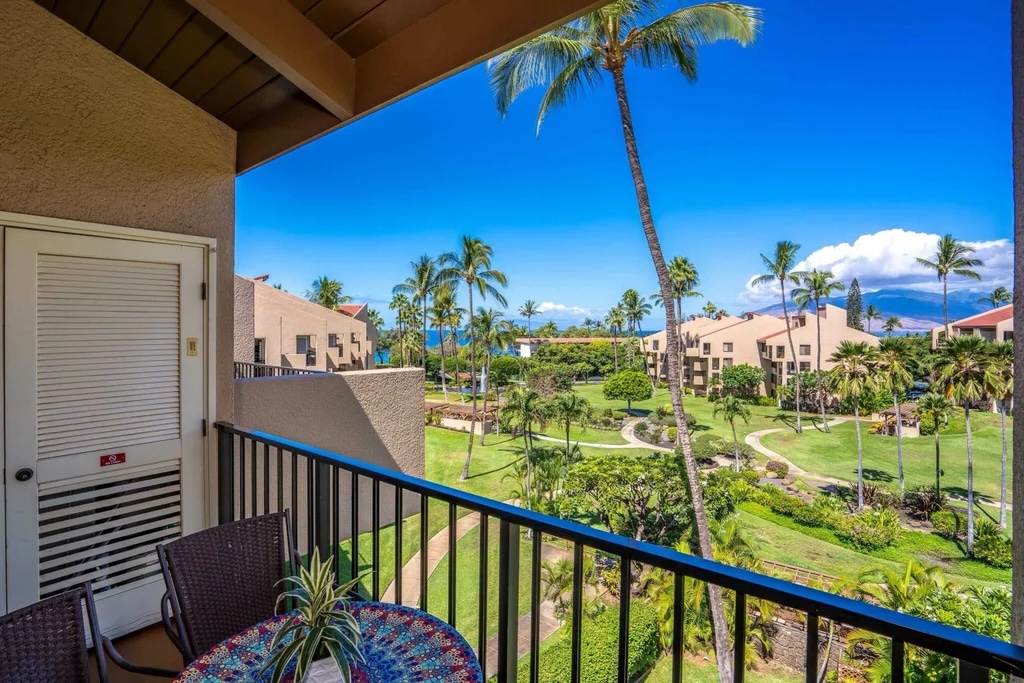 Covered lanai view from Kamaole Sands condo Unit 6-402 in Kihei Maui