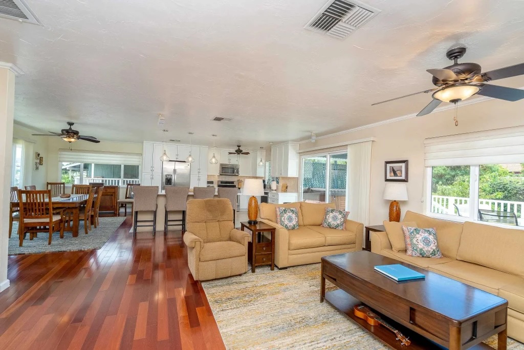Front exterior of the Kihei home for sale at 2727 Puu Hoolai St