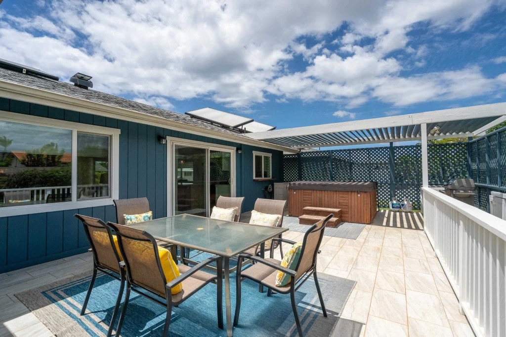 Landscaped yard with room for outdoor living at 2727 Puu Hoolai St