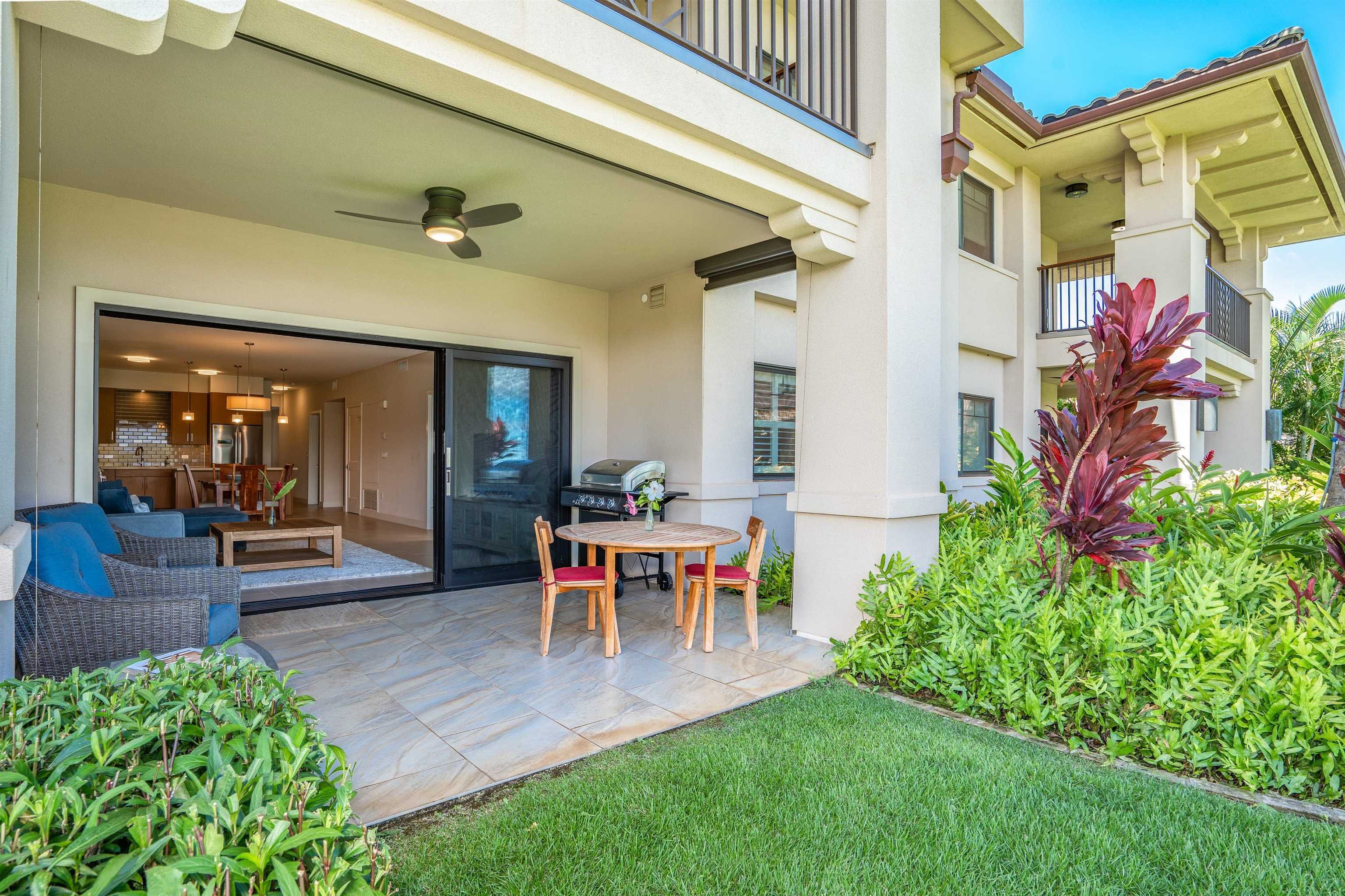 Keala O Wailea Unit 7-102 kitchen and living area